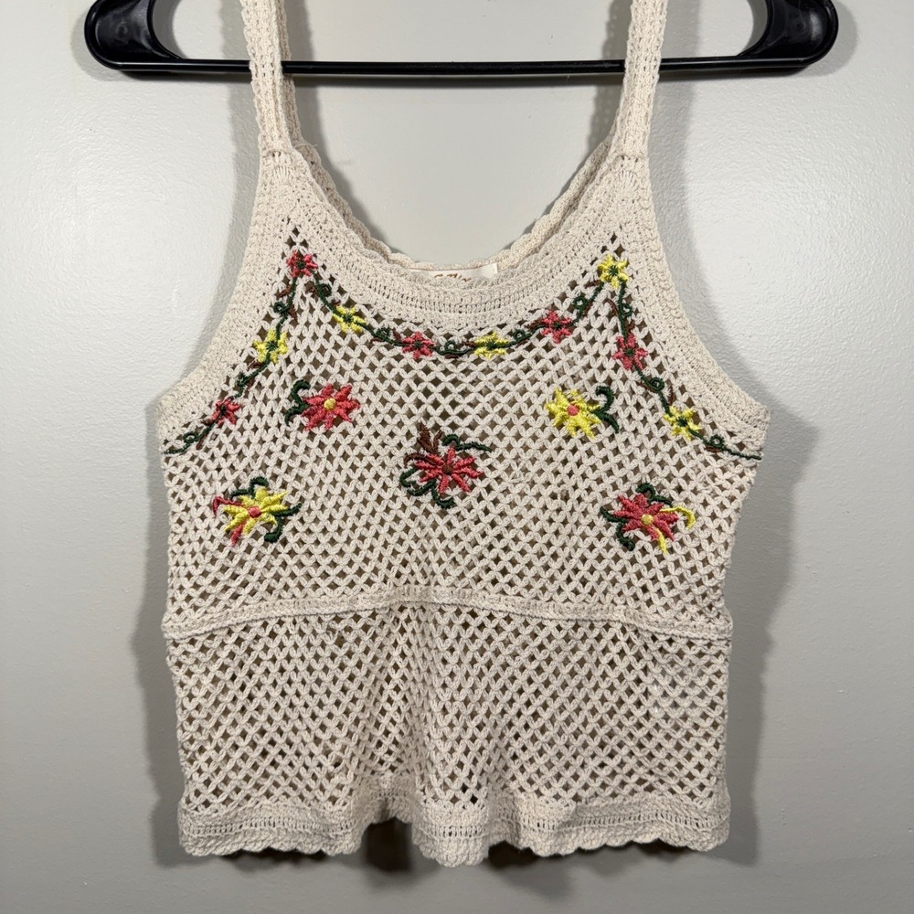 Rebellion‎ Again Crochet Tank Top Floral Embroidered Sleeveless Medium